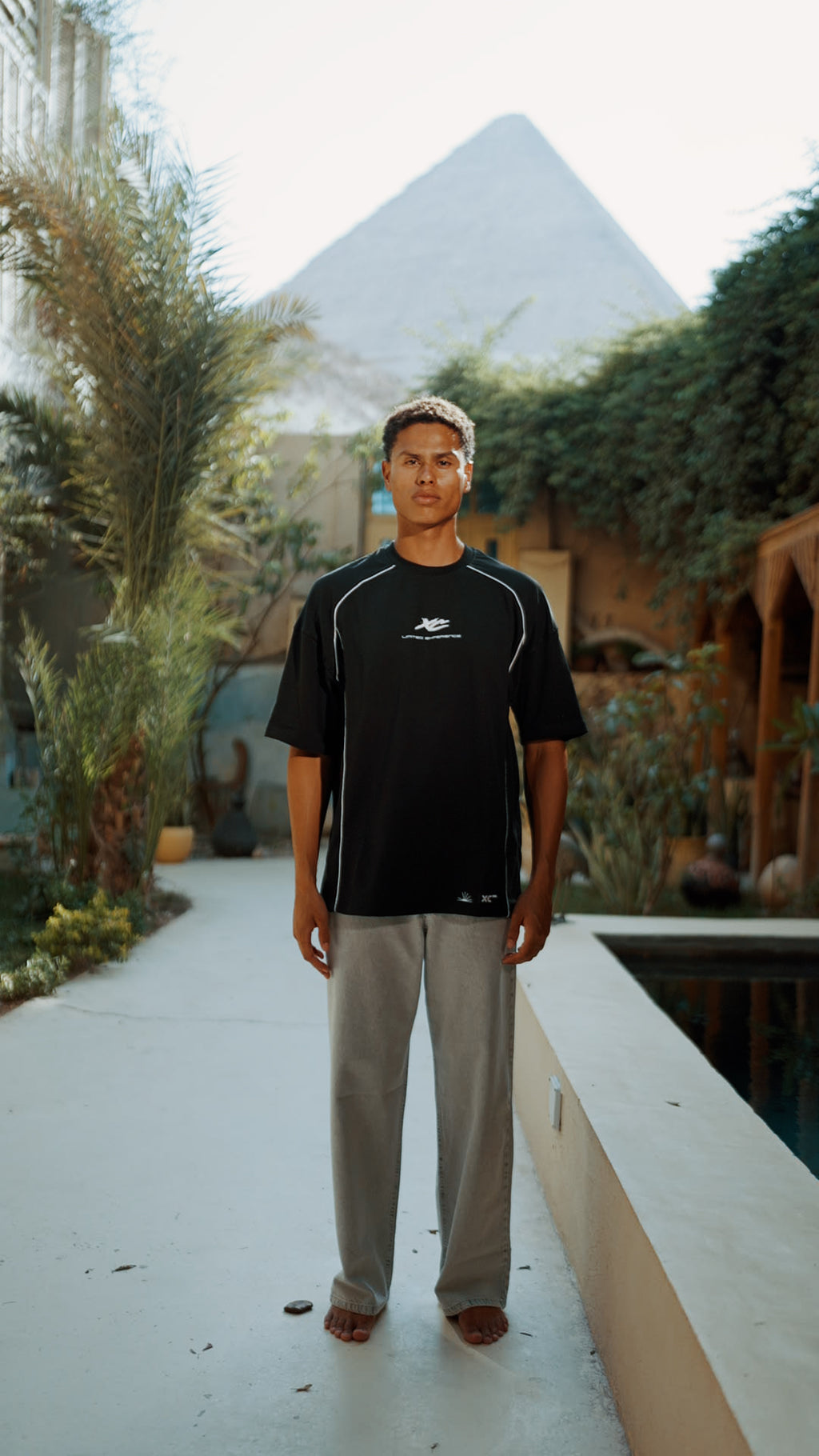 XC JET BLACK OVERSIZED TEE